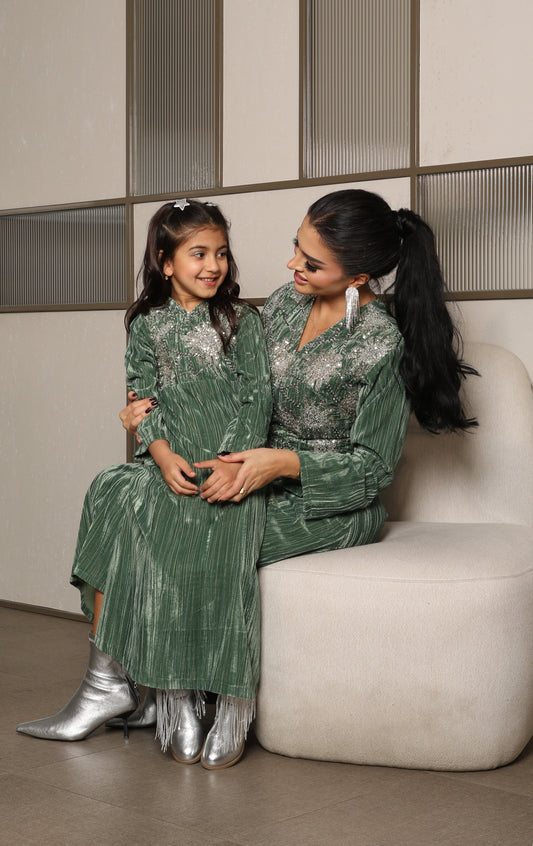 Silver Pistachio Girls