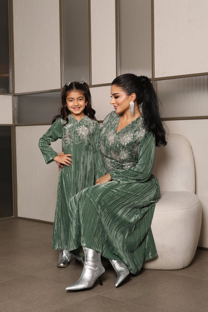 Silver Pistachio Girls